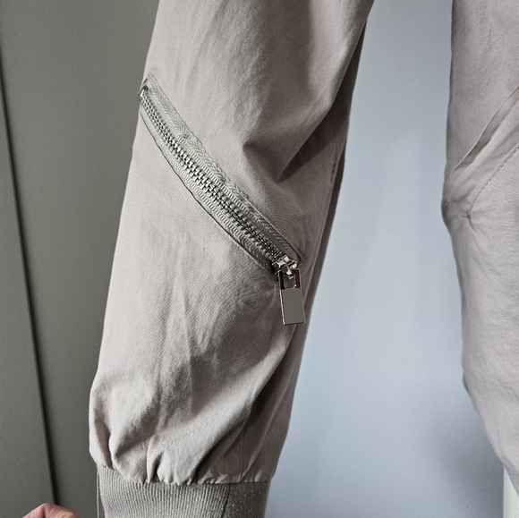 KOllAR Lightweight Mens Cream Zippered Bomber Jacket. Size Medium - Picture 2 of 16